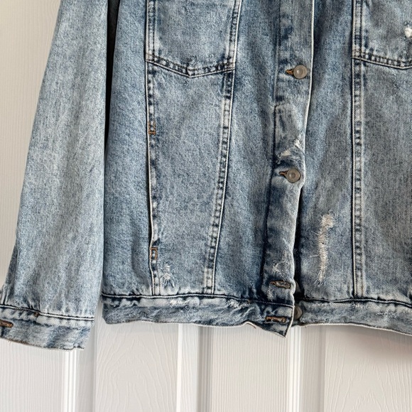 Free People Denim Jean Jacket with Distressed Look Oversized Size Small - Picture 7 of 11